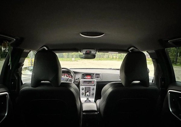 Volvo V60 cena 59800 przebieg: 182000, rok produkcji 2016 z Płock małe 781